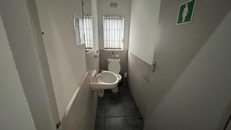 To Let commercial Property for Rent in Paarden Eiland Western Cape